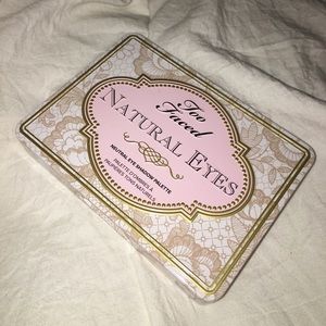 Too Faced Natural Eyes